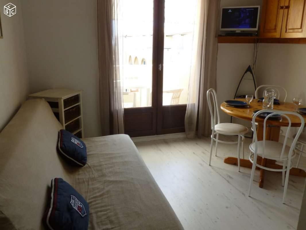 Coquet Appartement 플뢰리 외부 사진